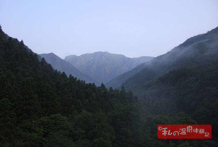 檜の宿 水上山荘　谷川岳を望む